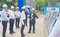 大渡口区常务副区长谢小刚调研8868体育平台中心项目，，，，，，共破建设难题促发展
