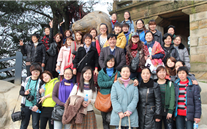 8868体育平台集团组织2012年国际三八妇女节登山活动
