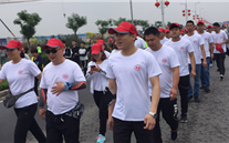 “放松心情，，，，，磨砺意志，，，，，超越自我” 正定公司参加徒步走活动